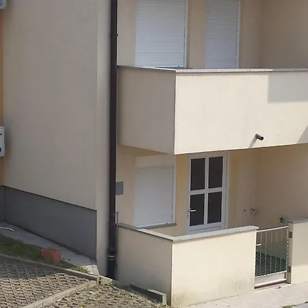 Fuer Zwei Personen Appartement Banjole